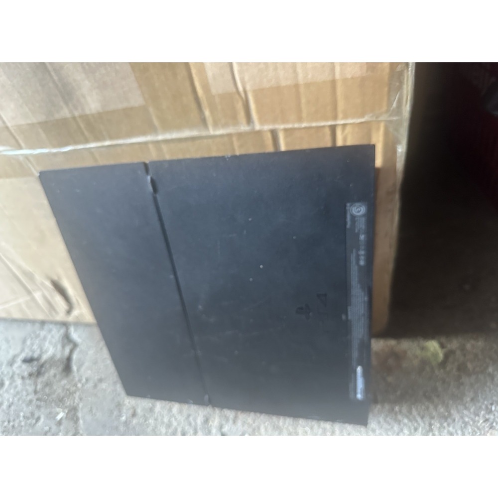 Sony PlayStation 4 PS4 500GB Black Consol No Cables.No idea if it works or parts
